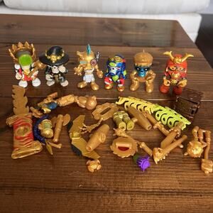 Treasure X Aliens Vs Kings Lot Figures, Accessories, Weapons, Parts Moose Toys